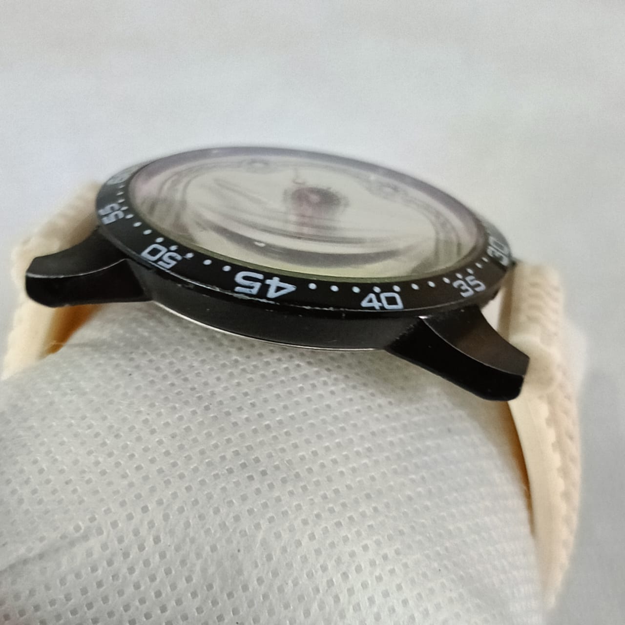 Montre IK femme original Quartz