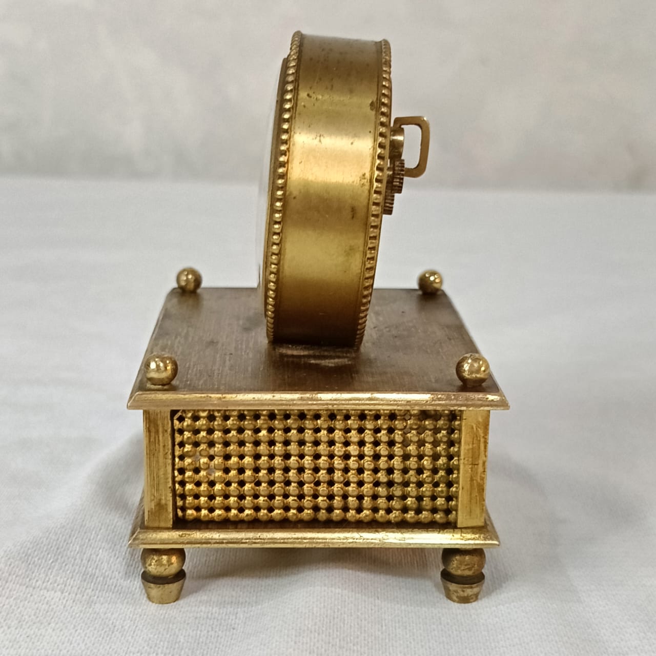 Prix 18000Ancien ravail solo en bronze doré mécanique vintage et musique mécanique
