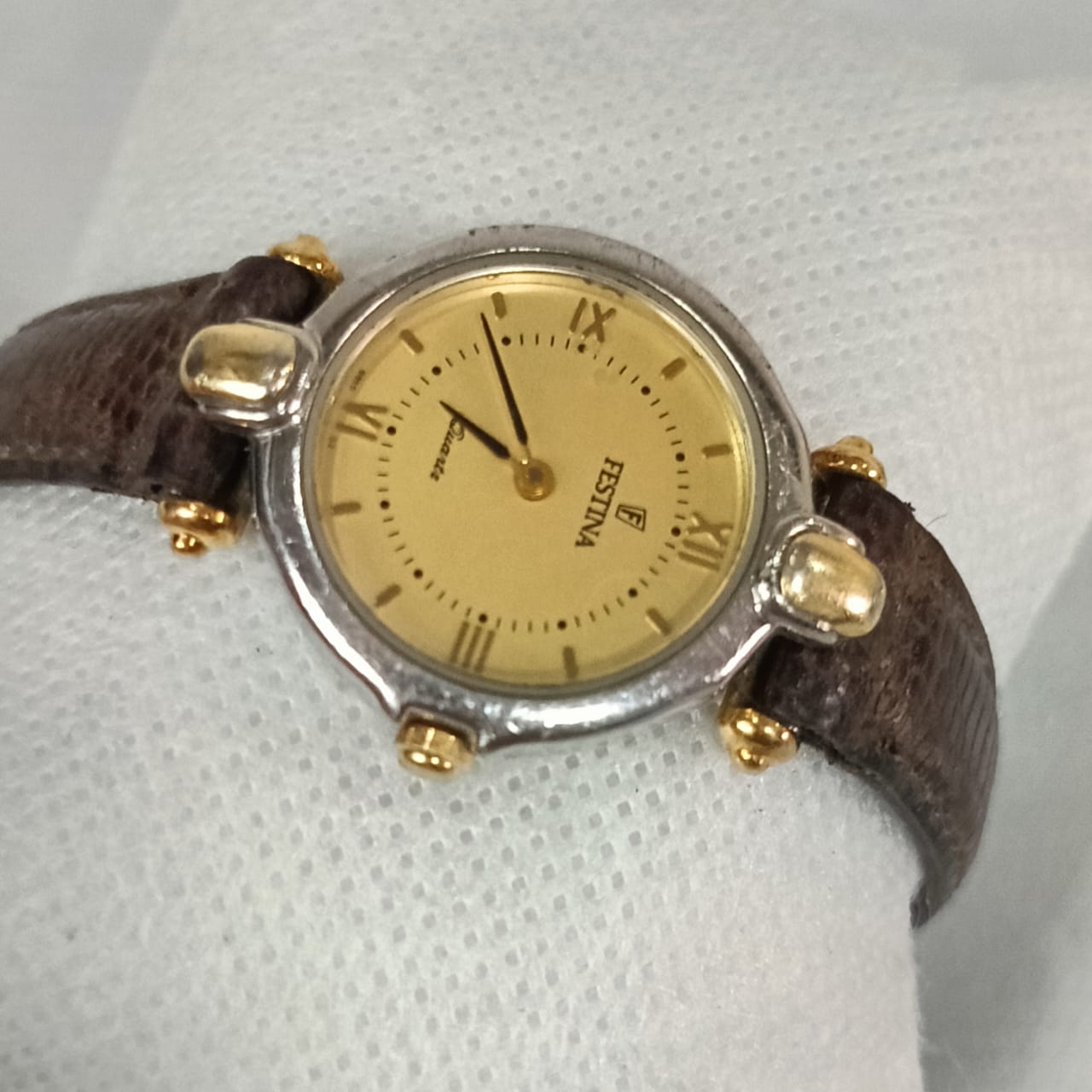 Montre Festina femme original Quartz