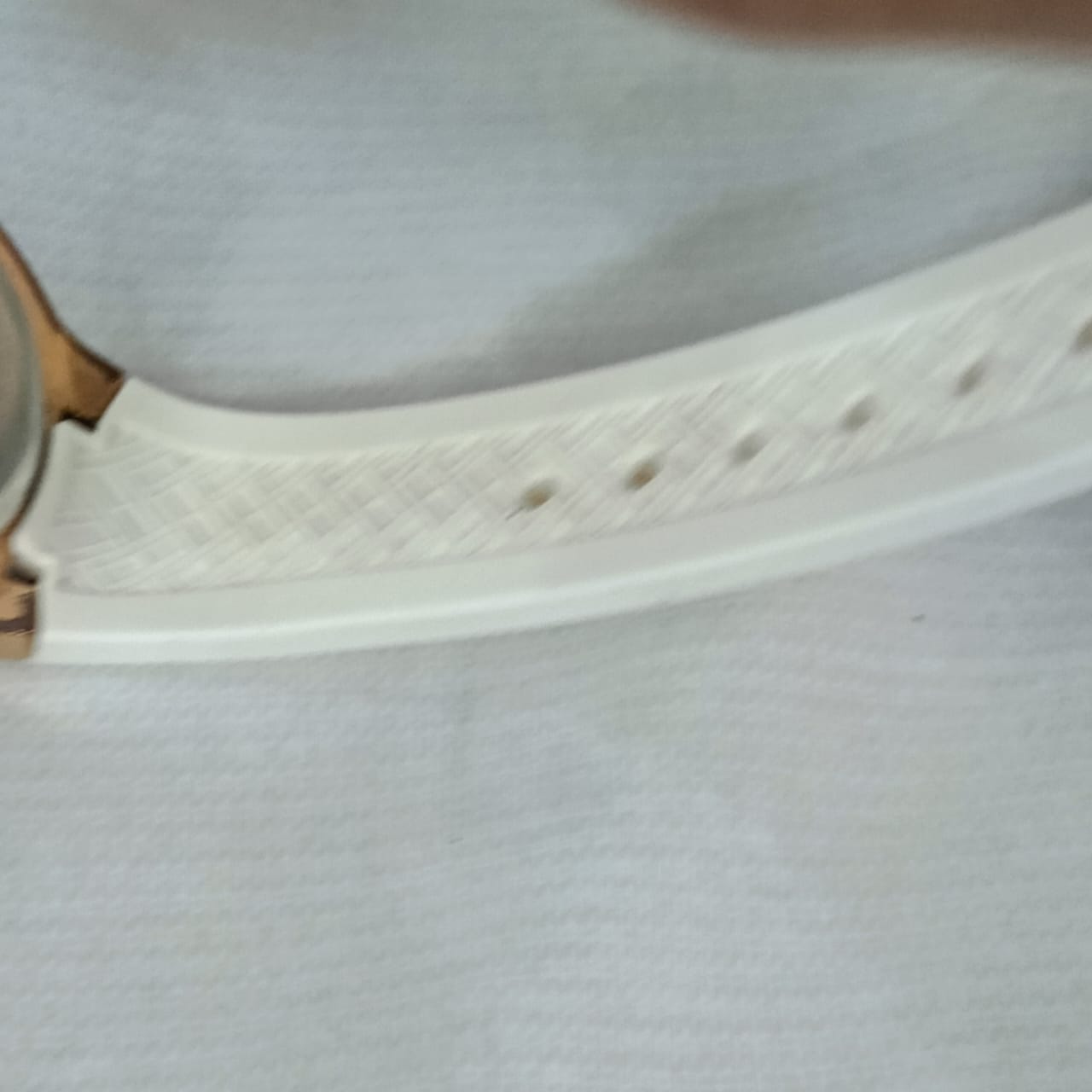 Montre tomi original Quartz femme neuf.