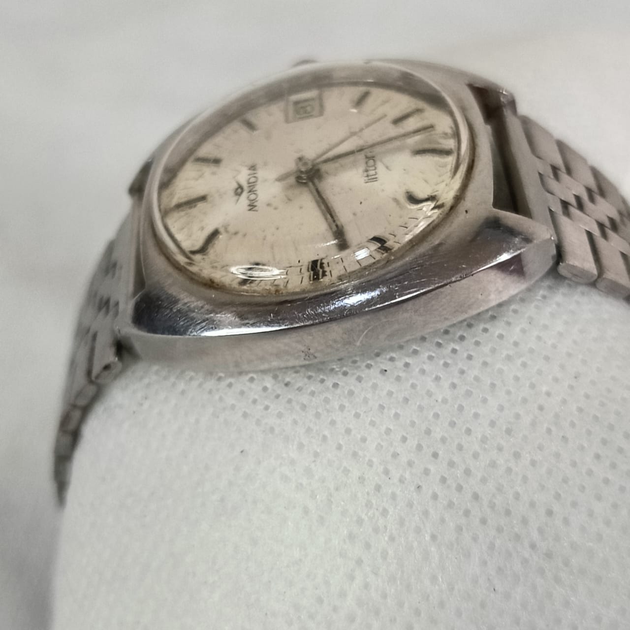 Montre mondia Mécanique vintage acier inoxydable