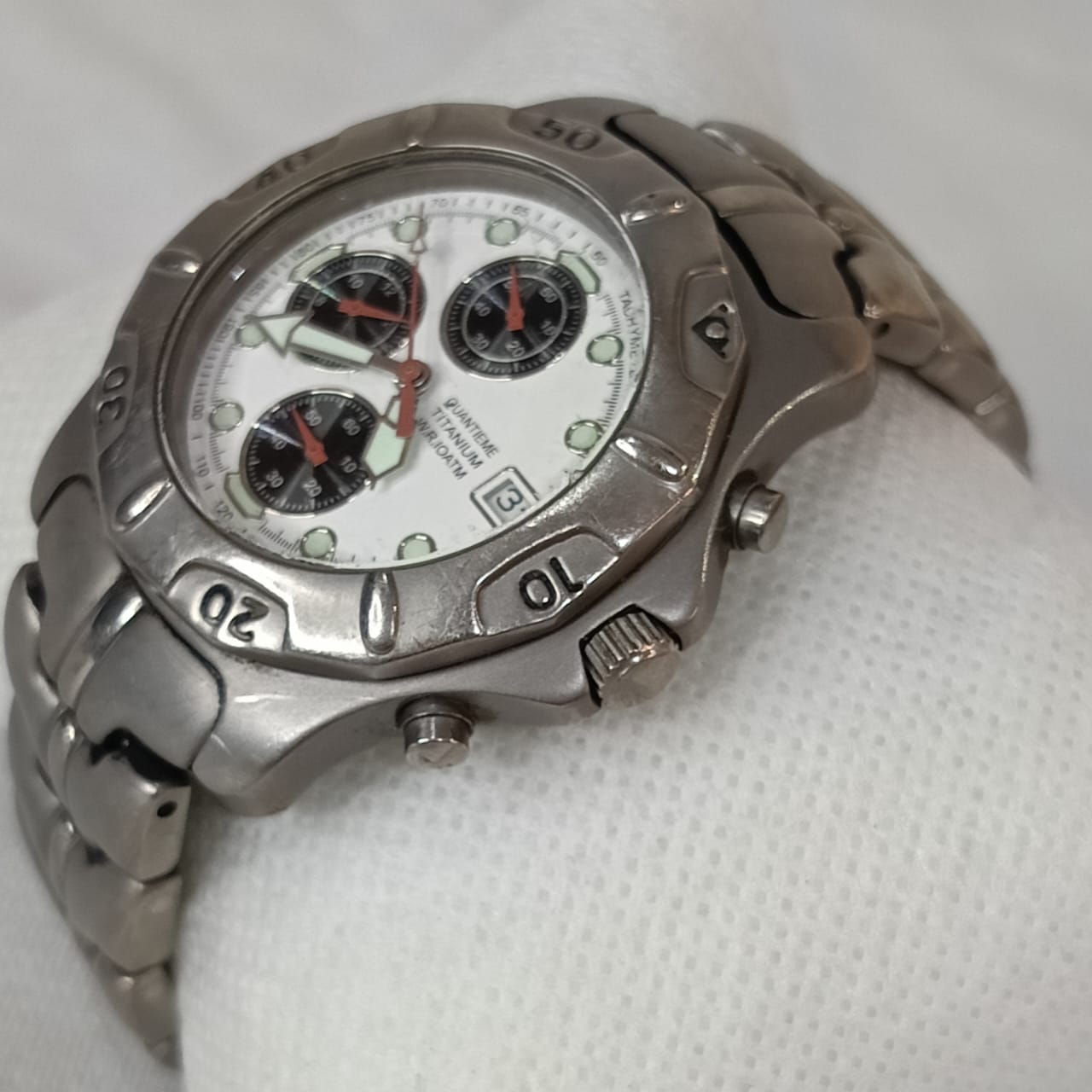 Montre quantième titanium original Quartz