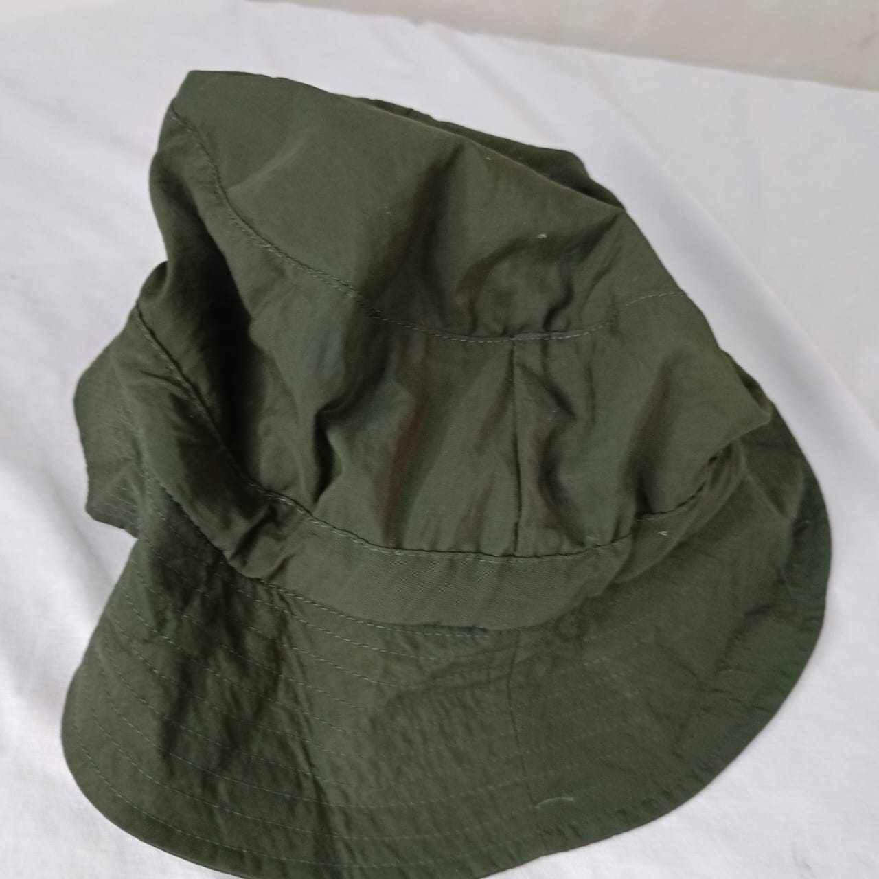 Chapeau soleil neuf
