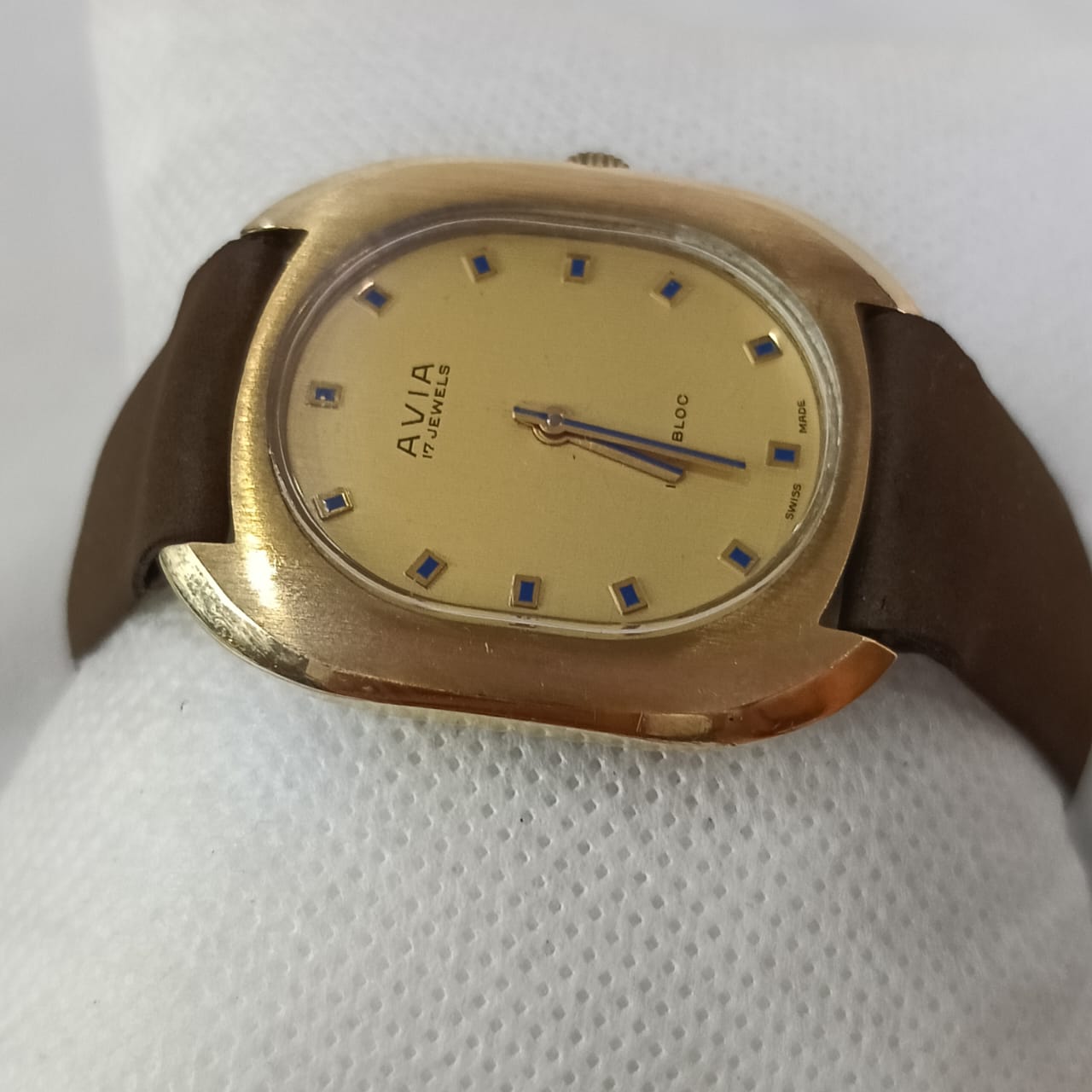 Montre Avia mécanique vintage original