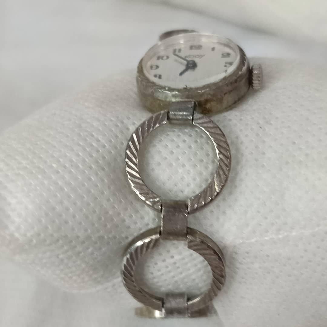 Montre Cody argent original femme فضة