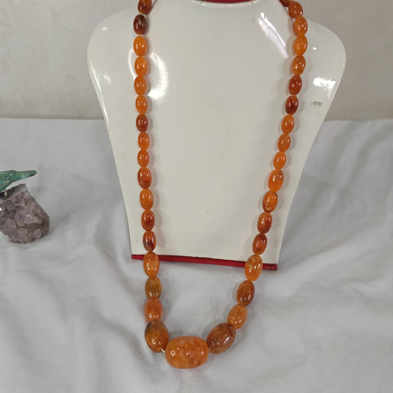 عقد تحفة بالكهرمان فواح - طول مغلق 32cm