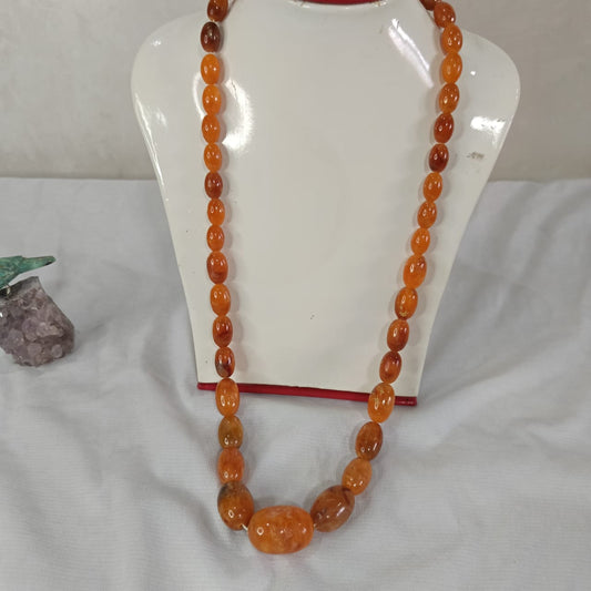 عقد تحفة بالكهرمان فواح - طول مغلق 32cm