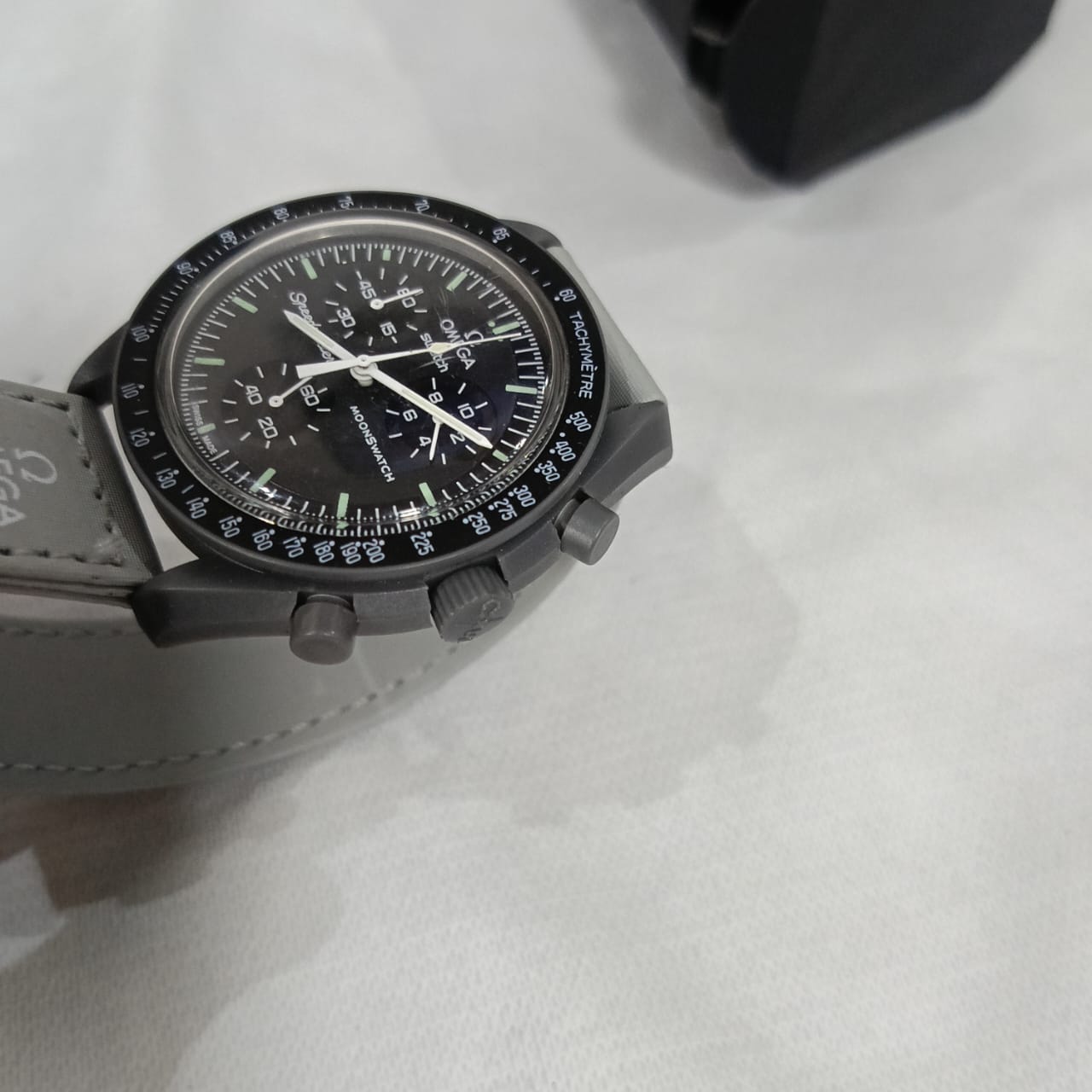 Montre Omega/ switch chronographe original Quartz