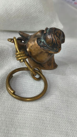 Port clé en bronze vintage 10cm Prix 6500