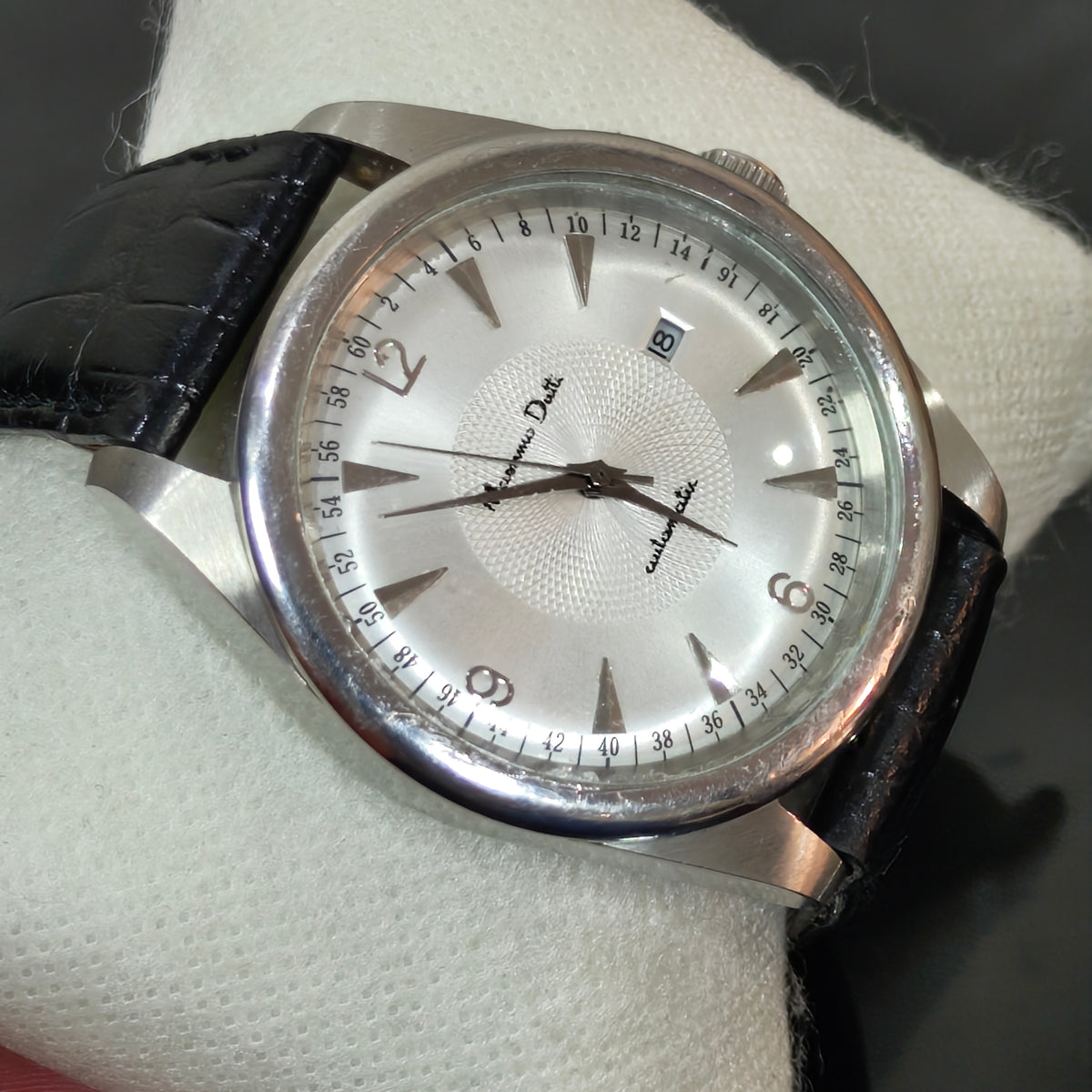 Montre Massimo Dutti automatique original 
42mm
Prix 22000