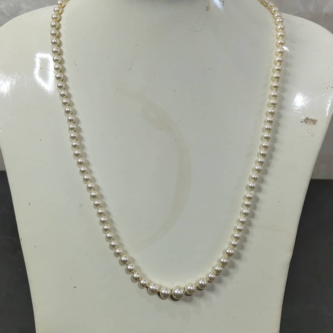 عقد تحفة لؤلؤ
طول مغلق 24cm