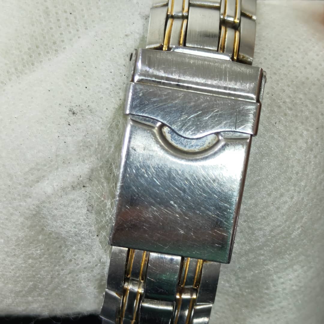 Montre pierre lannie Quartz original 
38mm
Prix 10000