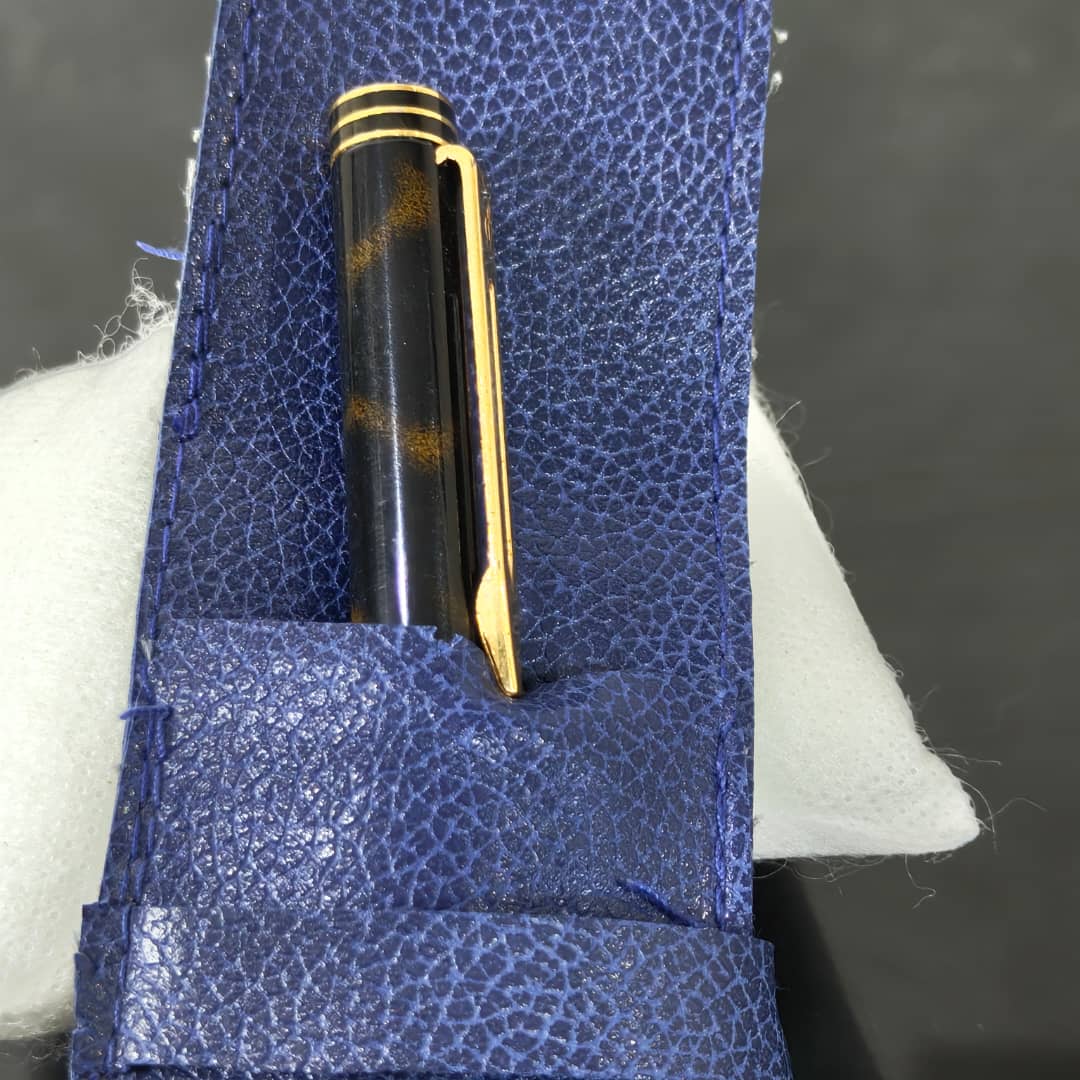 Stylo Waterman paris ريشة ذهب 750
سعر 26000