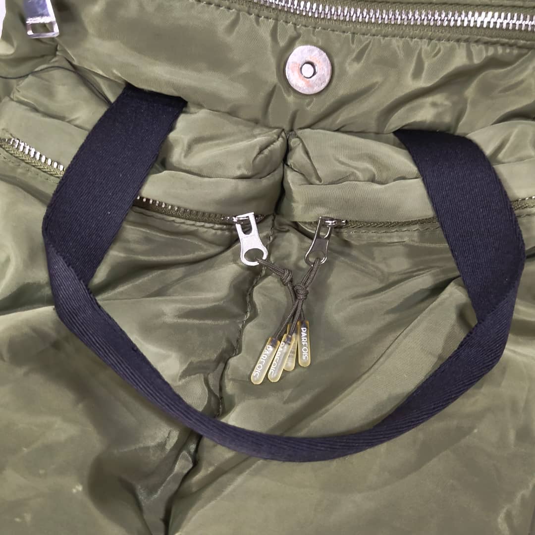 Sac audeu  original 
40/30cm
Prix 7500