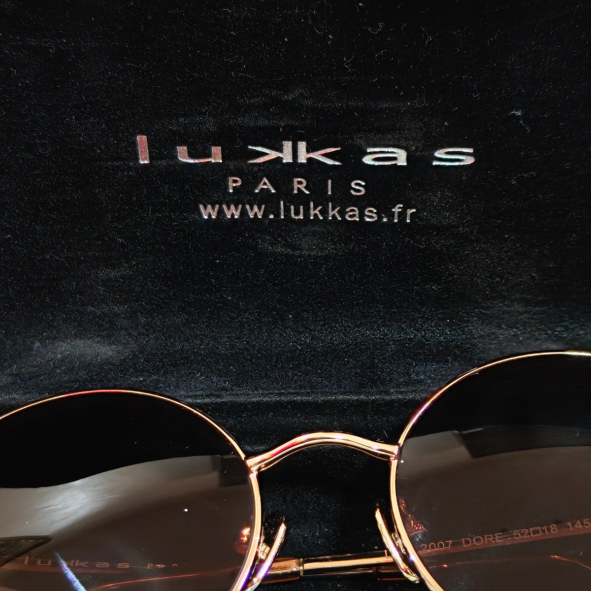 Lunette Lukas paris femme original 
لون زجاج بني
52/18
سعر 12500