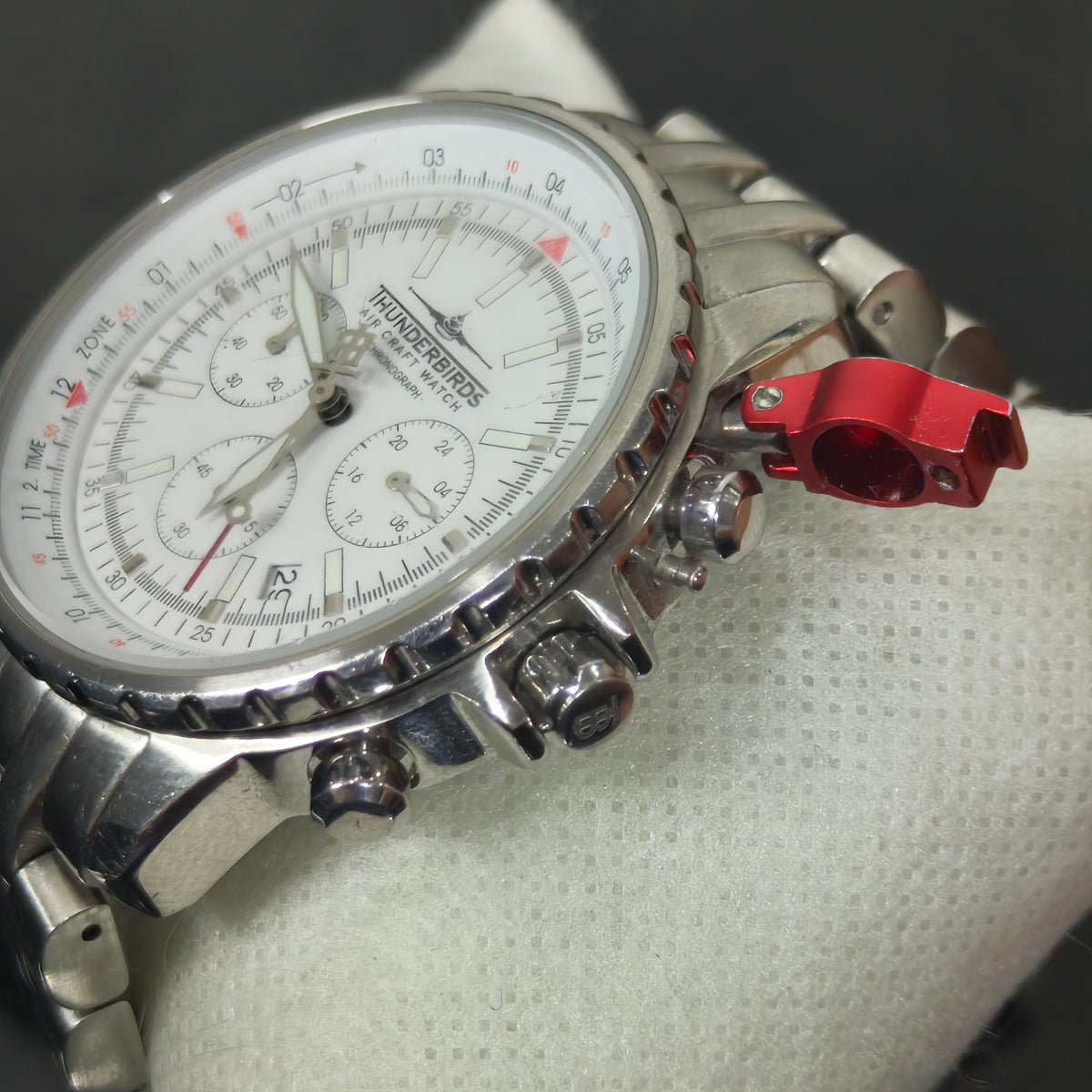 Montre Thunderbirds air craft watch chronograph quartz original/ثلاثة ملايين 
40mm
Prix 30000