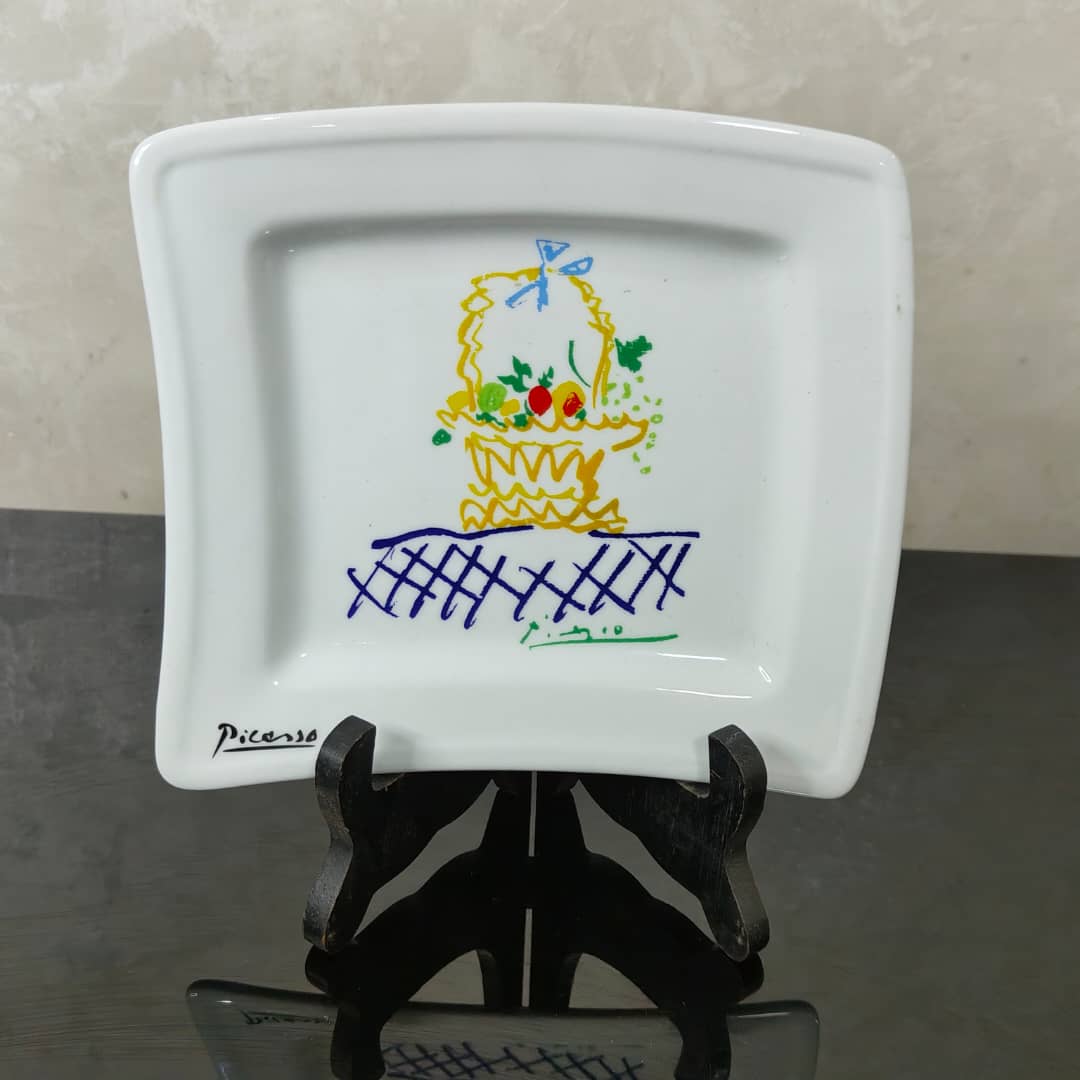 Pièces uniques faïence signé 
20cm/17cm