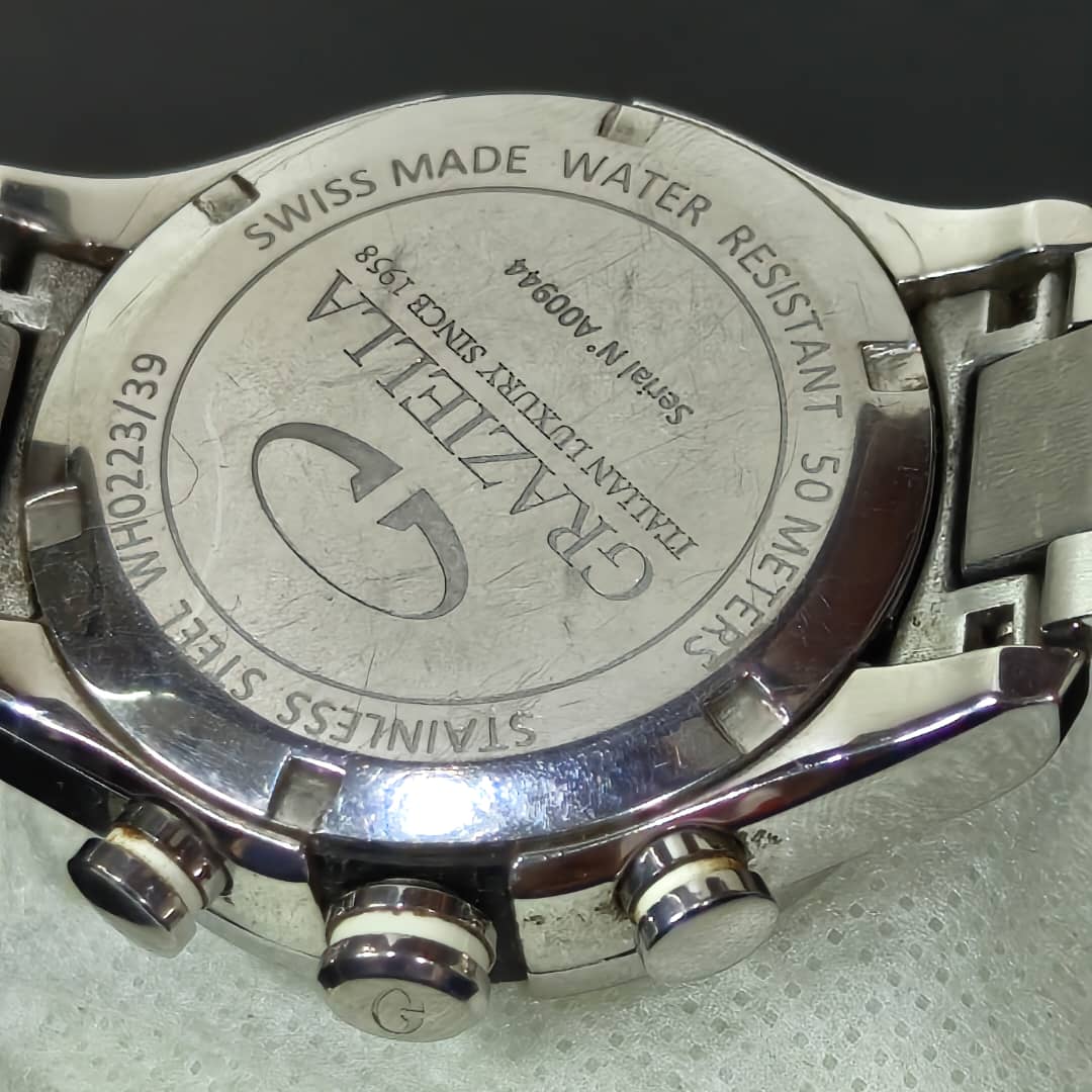 Montre Graziella en daiment original 
38mm
Prix 30000