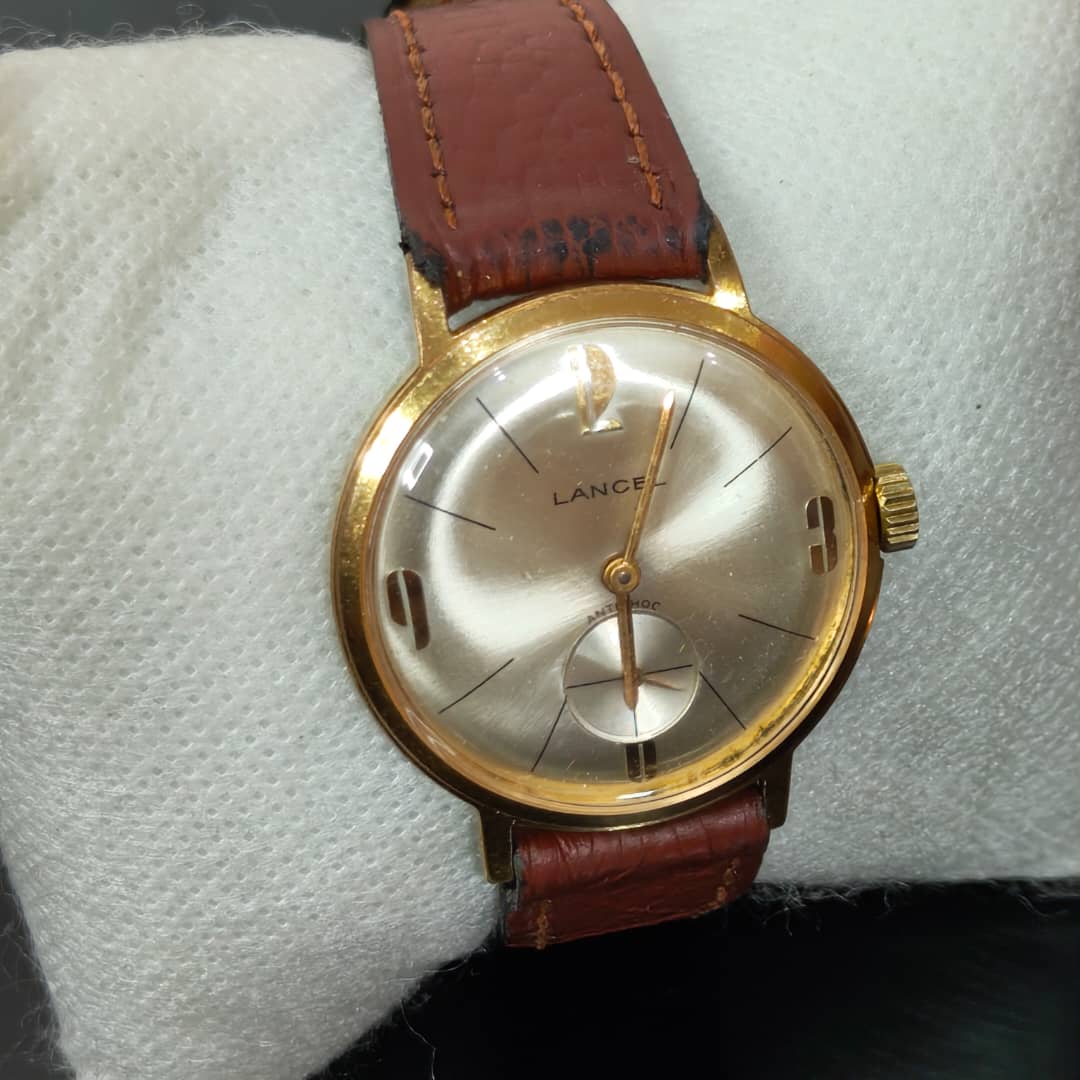 Montre Lancel mécanique vintage original 
38mm
Prix 15000