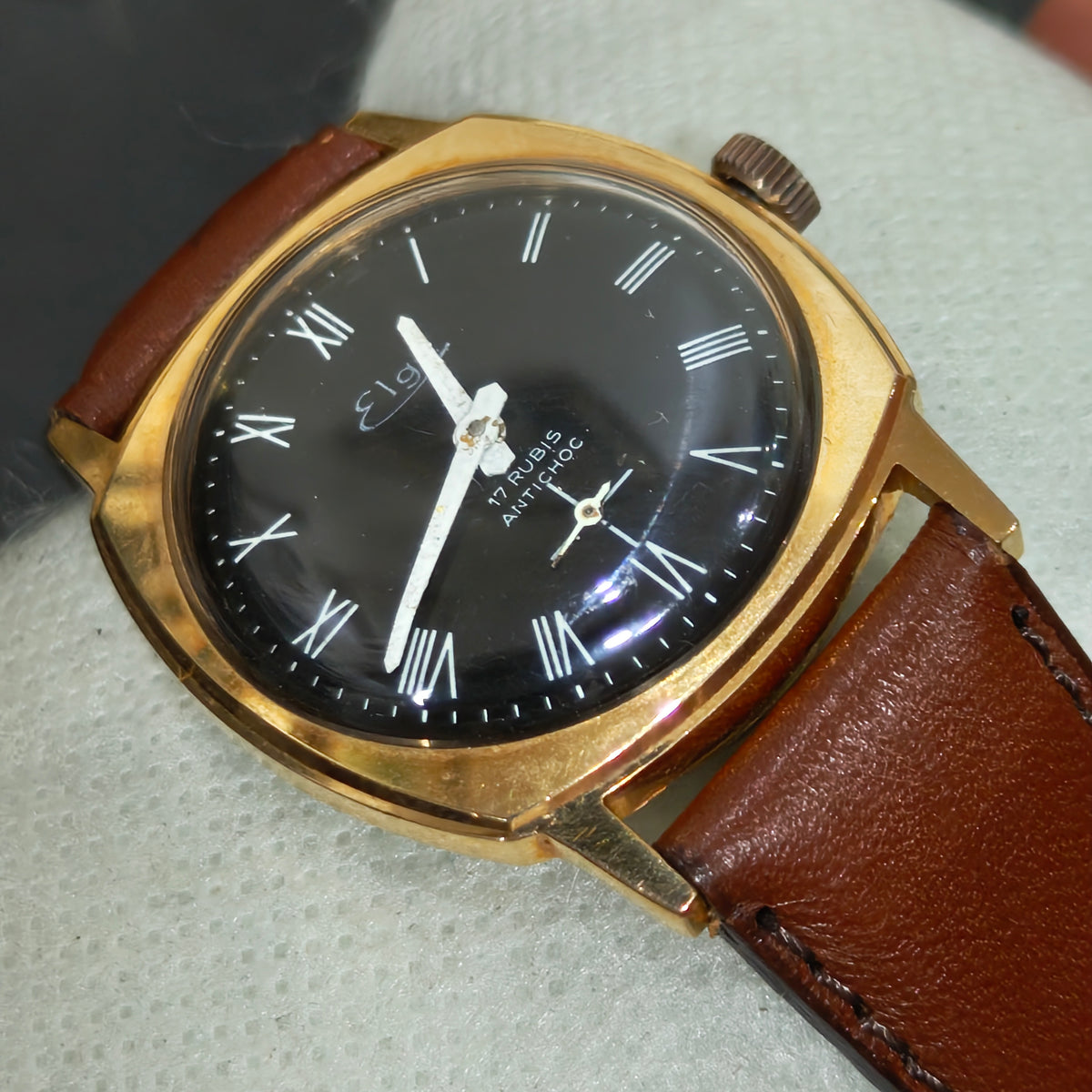 Montre elgé mécanique vintage original 
36mm
Prix 12000