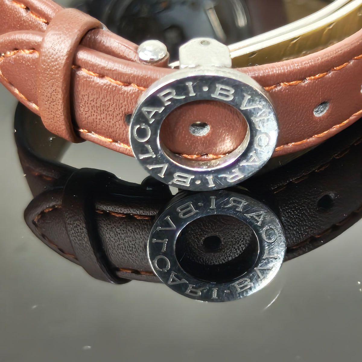 Montre bvolgari femme original 
Prix 18000
