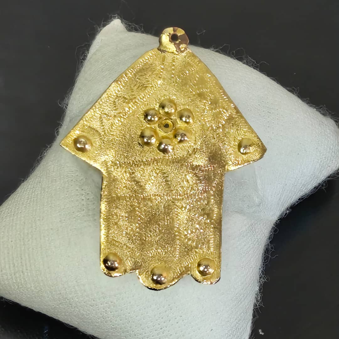 قلادة عتيقة بلاكي 
7/5cm
Prix 4500