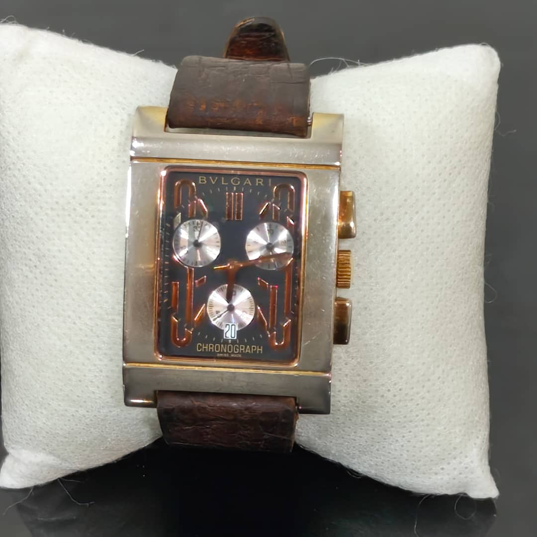 Montre bvolgari chronographe Quartz original /  ربع ملاين ونص
40mm
Prix 45000