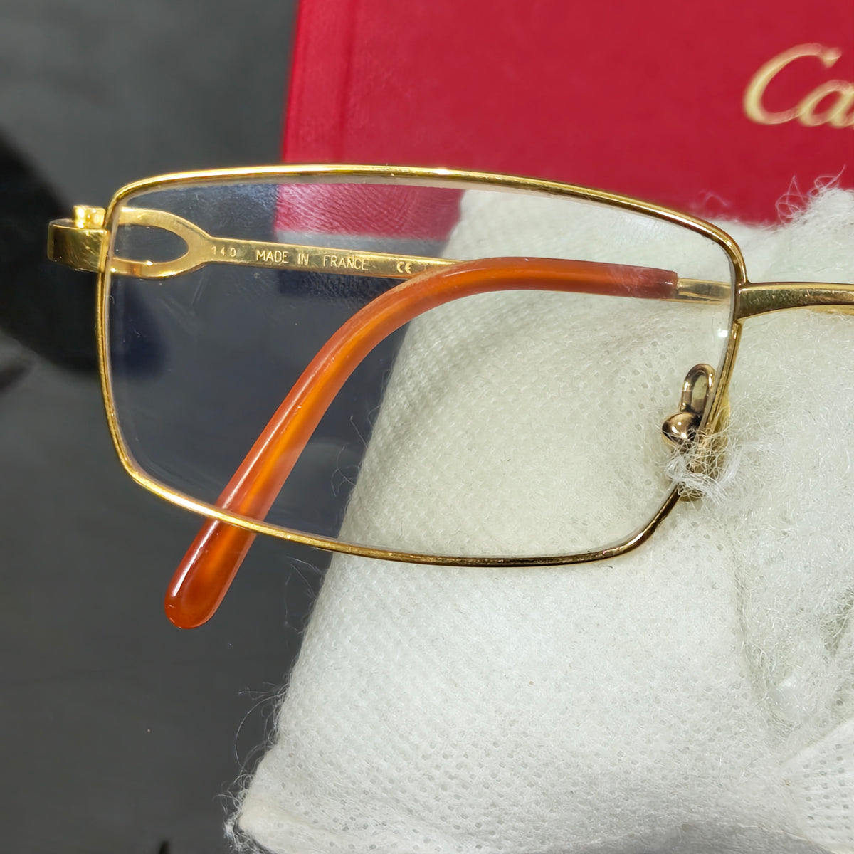 Lunette cartier France original    إثنان عشر مليون
54/18
Prix 120000