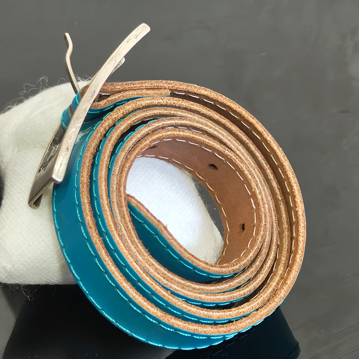 Ceinture Vanzetti femme en cuir original 
98cm
Prix 4500