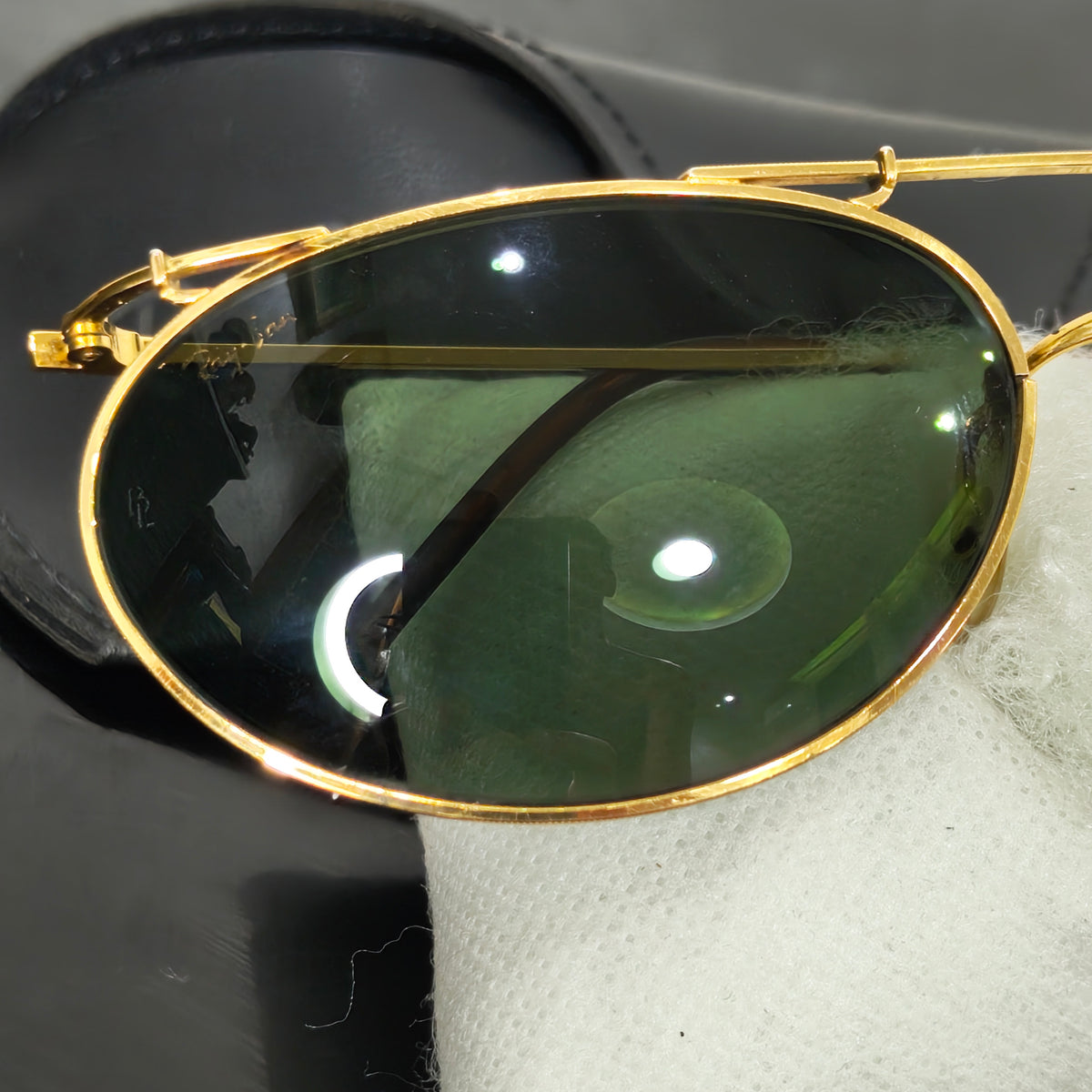 Lunette ray ben usa bl original تحفة نادرة
أربعة ملايين وربعمية
44000