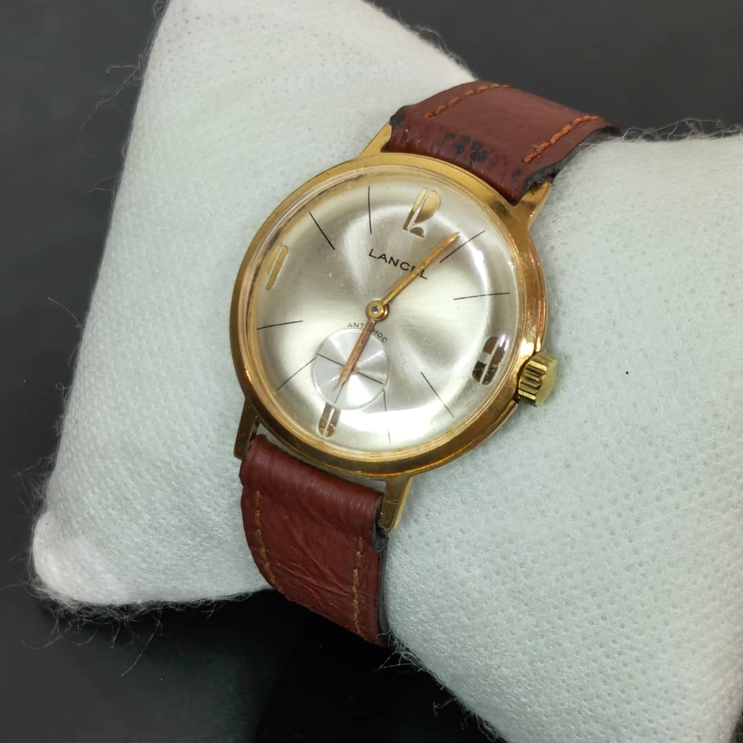 Montre Lancel mécanique vintage original 
38mm
Prix 15000