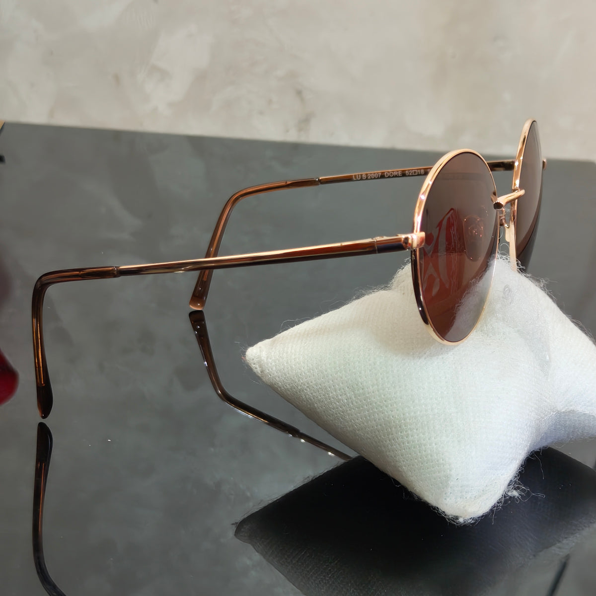 Lunette Lukas paris femme original 
لون زجاج بني
52/18
سعر 12500