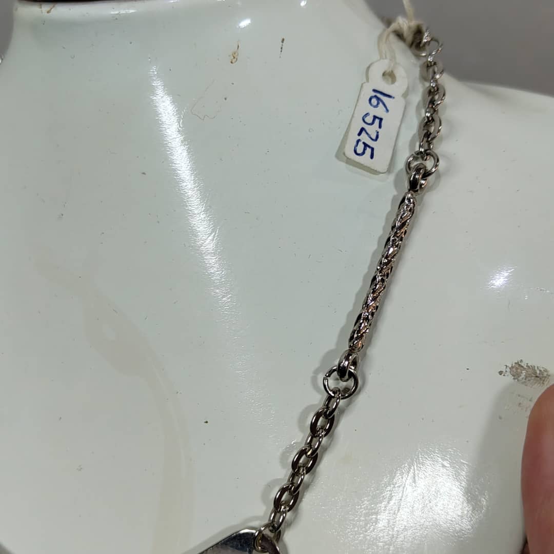 سلسلة acier inoxydable 
طول مغلق 18cm