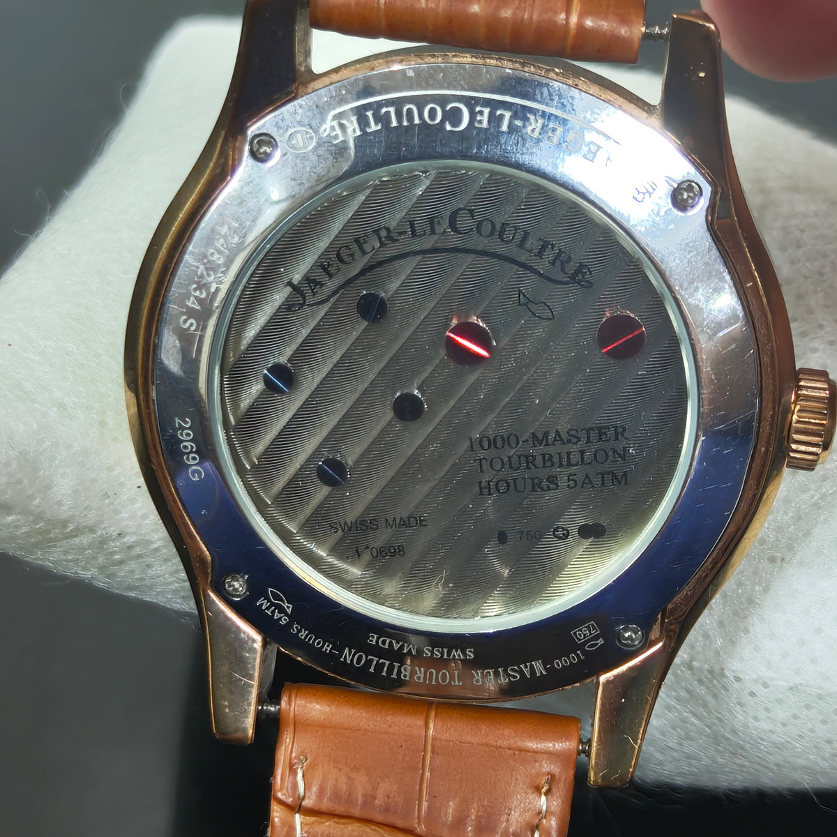Montre Jaeger - lecoltre régulateur & tourbillon Quartz/ثلاثة ملايين ونصف 
40mm
Prix 35000
