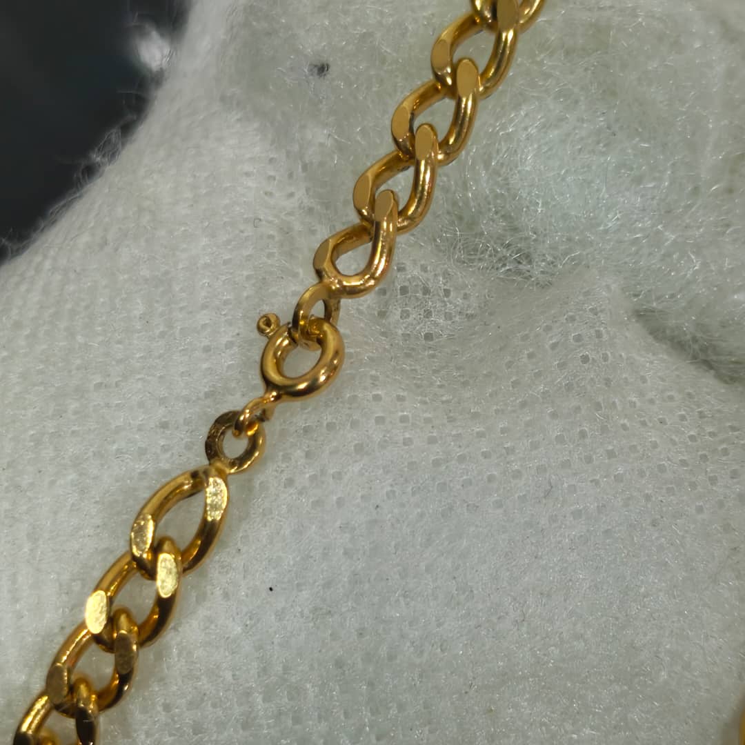 سلسلة بلاكي فرنسي تحفة
طول مغلق 22cm
Prix 8500