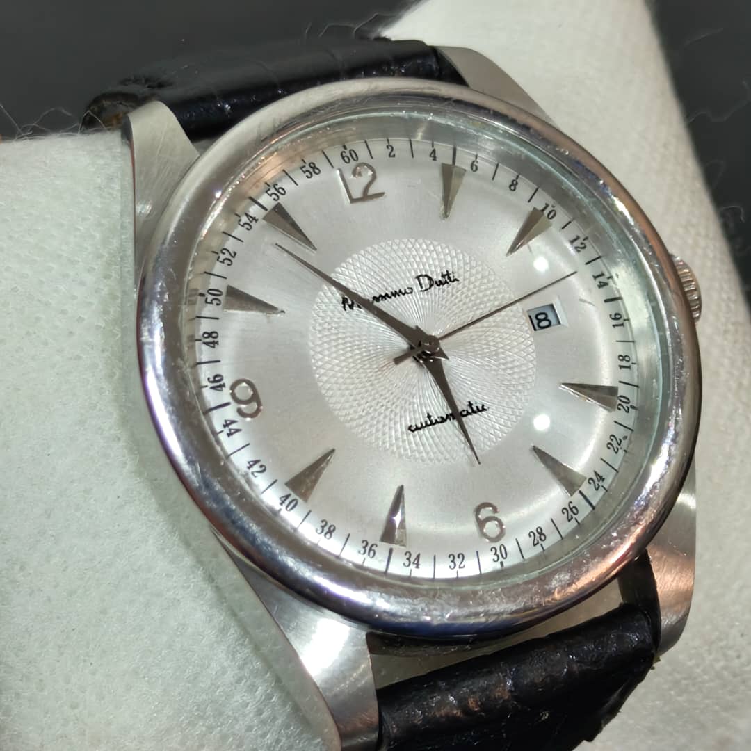 Montre Massimo Dutti automatique original 
42mm
Prix 22000