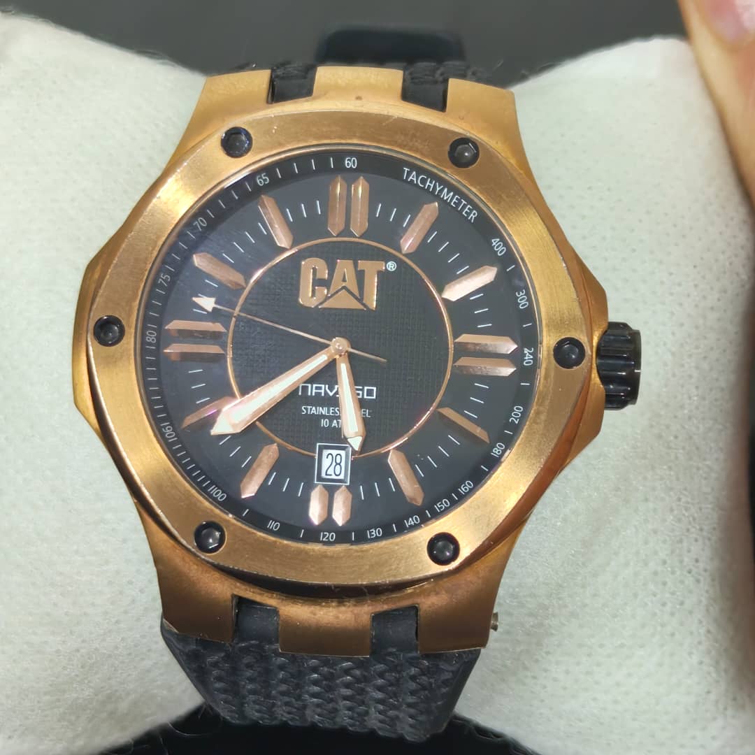 Montre cat Quartz original/مليون ونصف 
40mm
Prix 15000