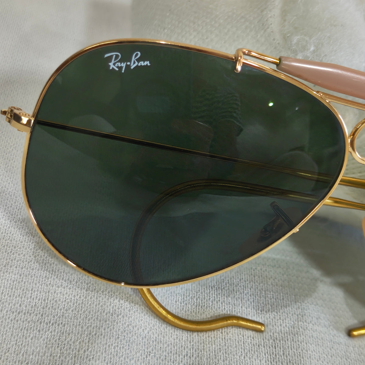 Lunette ray ben rb original 
58
Prix 22000