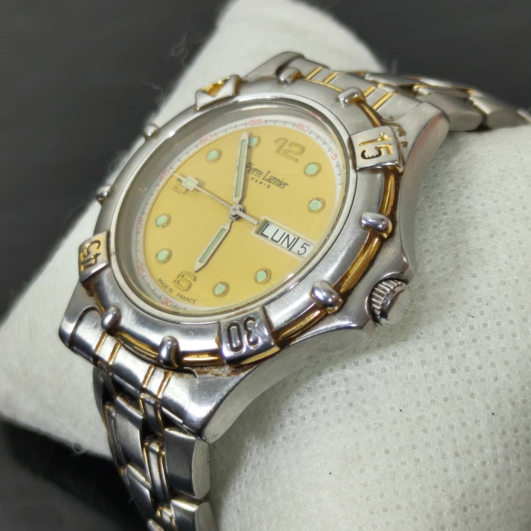 Montre pierre lannie Quartz original 
38mm
Prix 10000