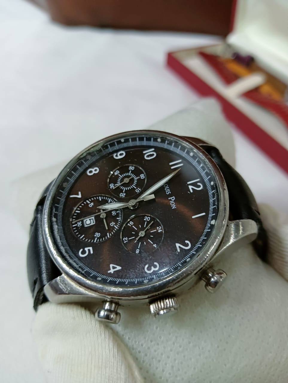 Montre louis poin chronographe Quartz original 
40mm