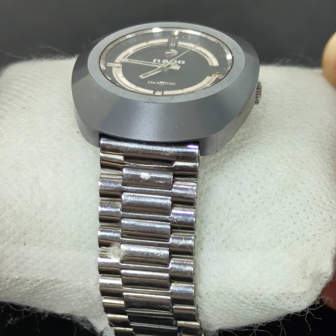Montre rado céramique automatique original 
38cm
Prix 40000