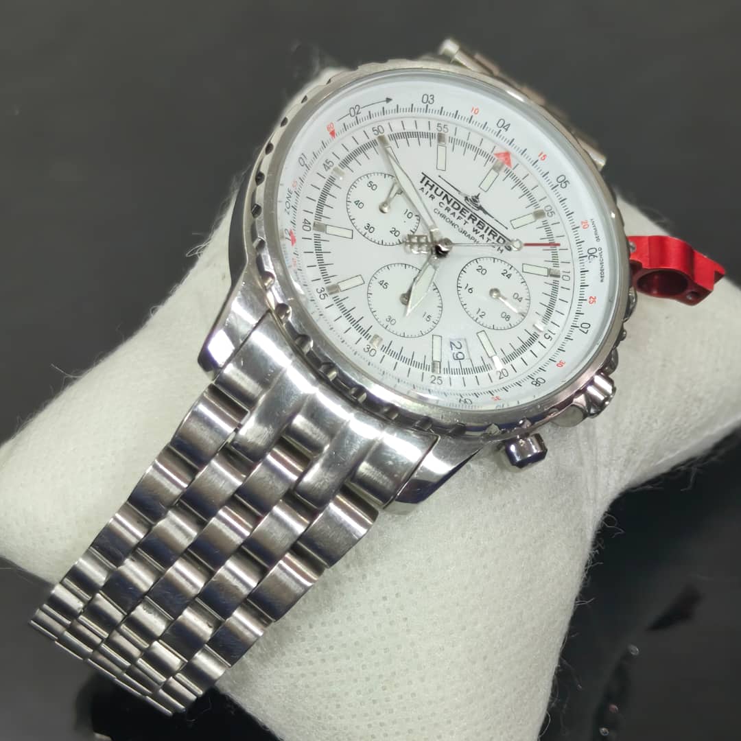 Montre Thunderbirds air craft watch chronograph quartz original/ثلاثة ملايين 
40mm
Prix 30000