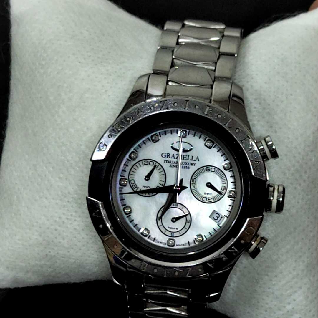 Montre Graziella en daiment original 
38mm
Prix 30000