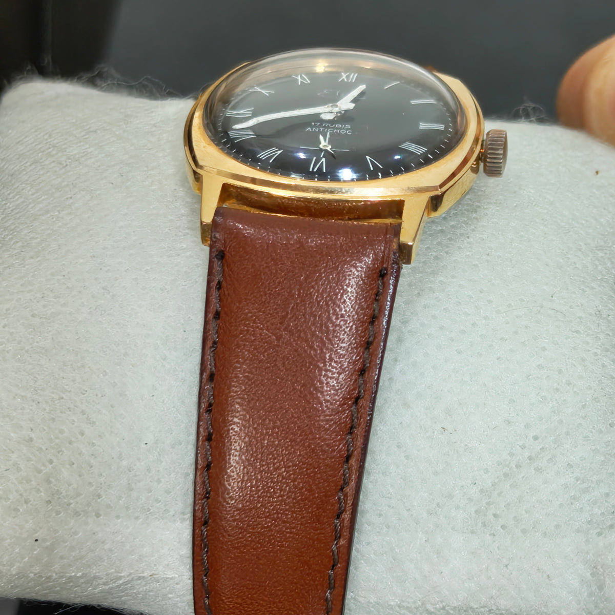 Montre elgé mécanique vintage original 
36mm
Prix 12000