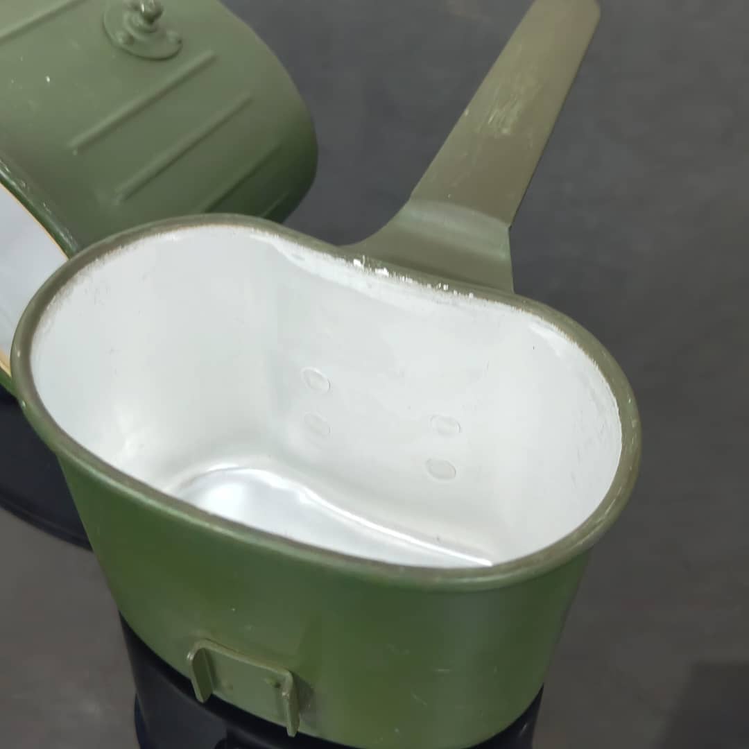 أنية جبلية، خاصة بالطعام 
20/12cm
Prix 6000