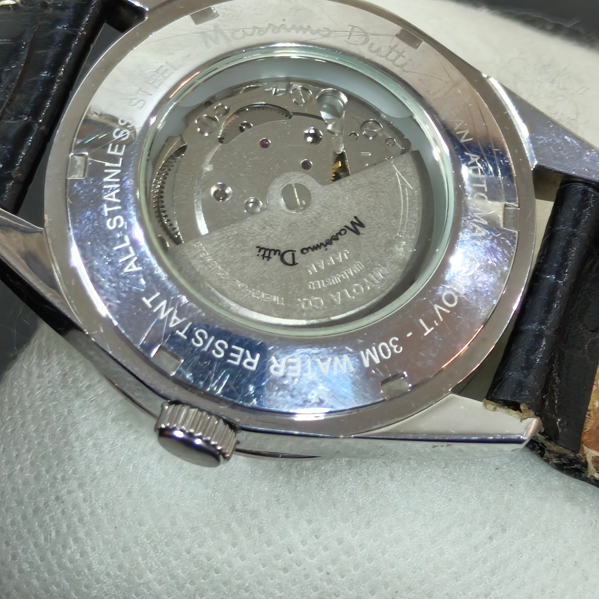 Montre Massimo Dutti automatique original 
42mm
Prix 22000