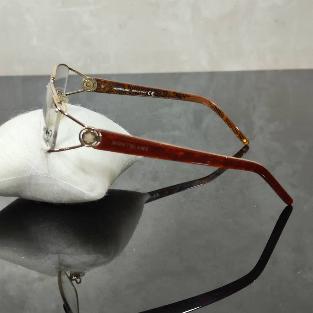 Lunette mont blanc original 
53/17
Prix 35000