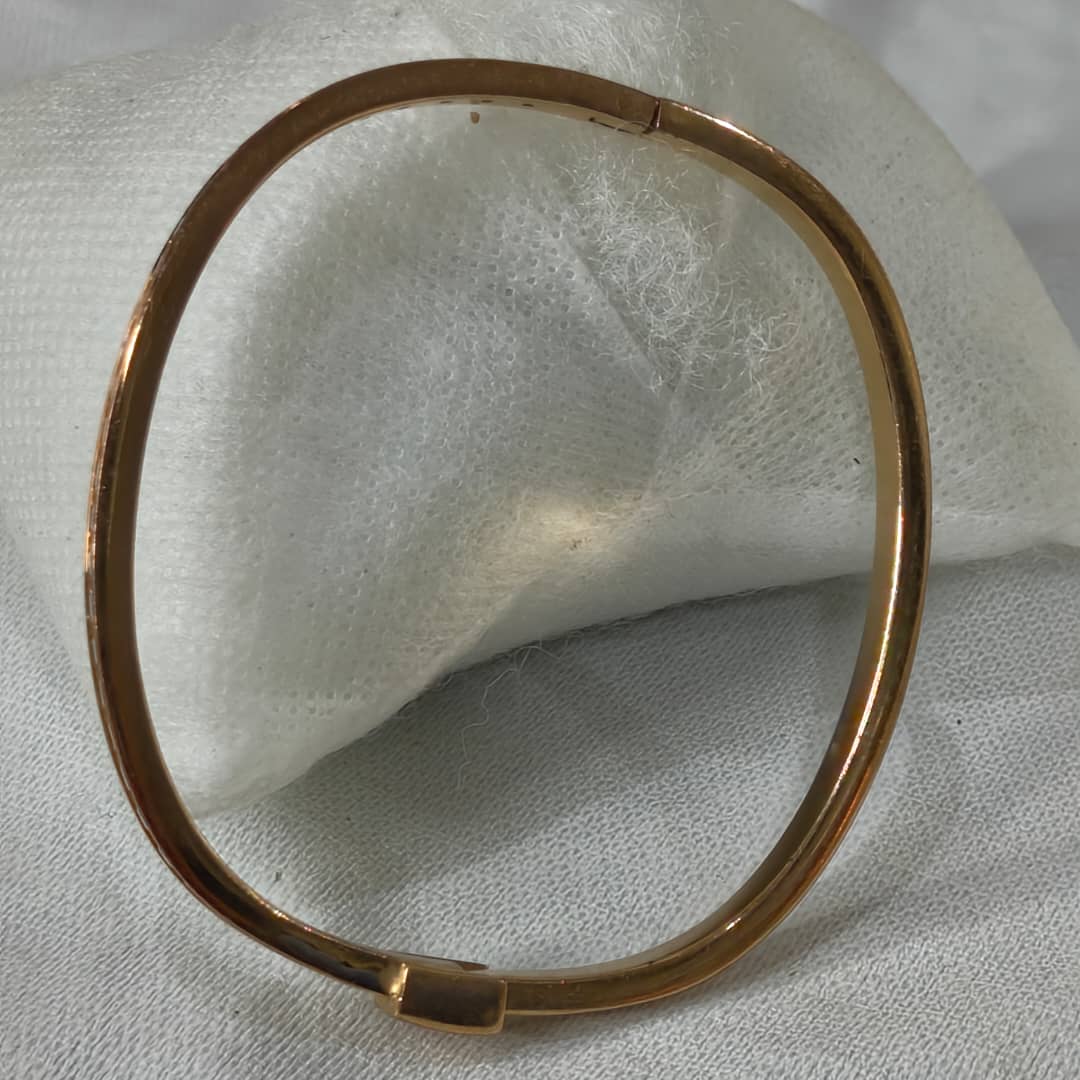 سوار بلاكي تحفة 
قطر 7cm
Prix 5500