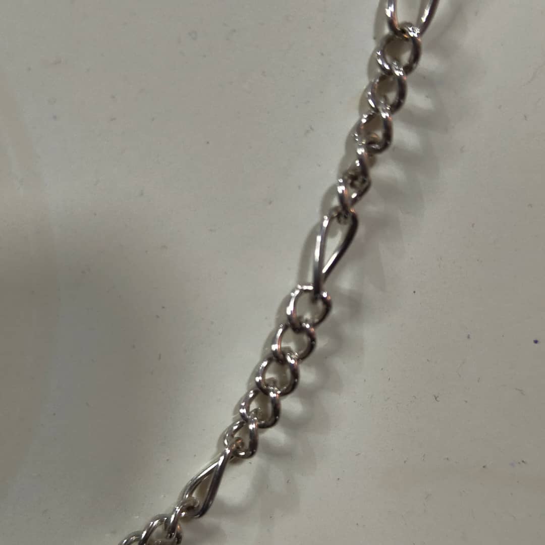 سلسلة معدن
طول مغلق 22cm