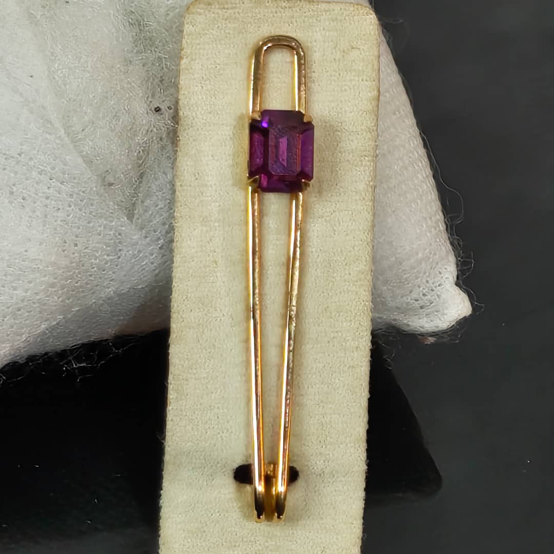 بروش ربطة عنق بلاكي فرنسي بحجر أمتيست
طول 6cm
Prix 8500